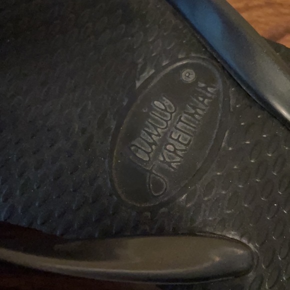 Flip flop with bling - Picture 2 of 3